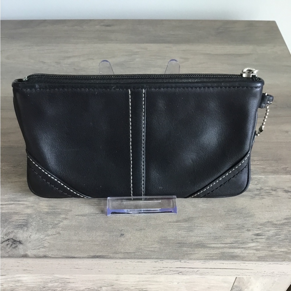 Vintage Coach Wristlet Black Leather Zip Top Silvertone Hardware - Picture 3 of 7